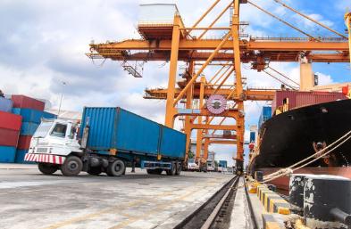 隨著國(guó)際物流貿(mào)易市場(chǎng)的拓展，國(guó)際物流公司必須有哪些素養(yǎng)？