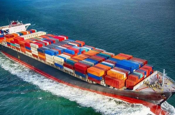 在全球化的背景下，貨代行業(yè)成為了國(guó)際貿(mào)易中不可或缺的一環(huán)