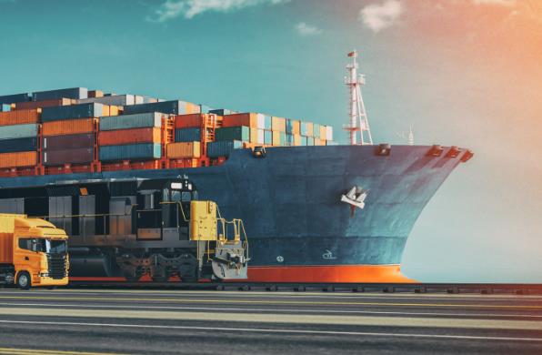 馬來西亞憑借其地理優勢和基礎設施，成為了貨代行業的重要中轉站