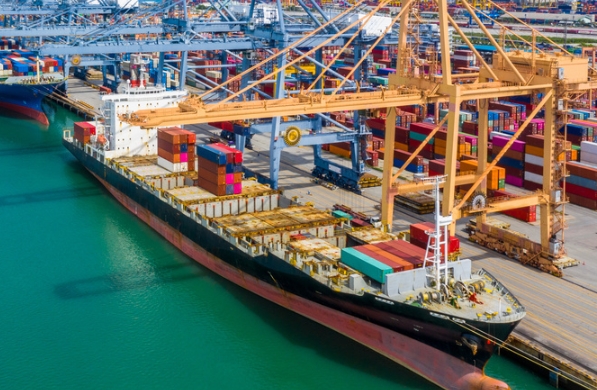 上海海外倉(cāng)貨代承載著物流的使命，成為了推動(dòng)經(jīng)濟(jì)發(fā)展的重要力量