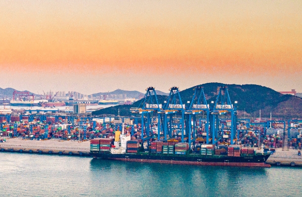 隨著泰國經(jīng)濟(jì)的不斷壯大，泰國的物流行業(yè)將扮演著越來越重要的角色