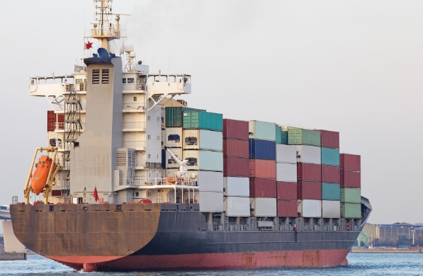 美國空運的現(xiàn)狀、特點及其對全球經濟的影響有哪些？