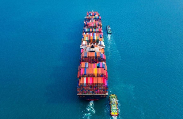 上海國際貨代在促進國際貿易、推動經濟發(fā)展方面發(fā)揮著重要作用